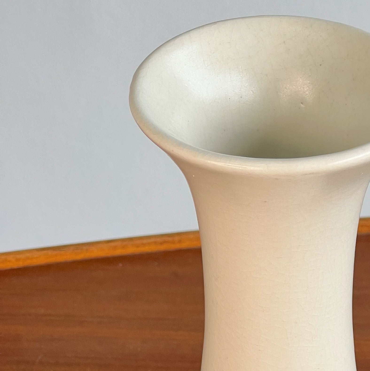 Cream Bud Vase - The Finishing Store South Africa