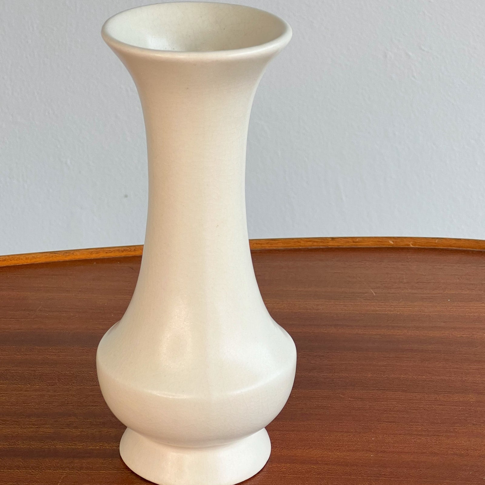 Cream Bud Vase - The Finishing Store South Africa