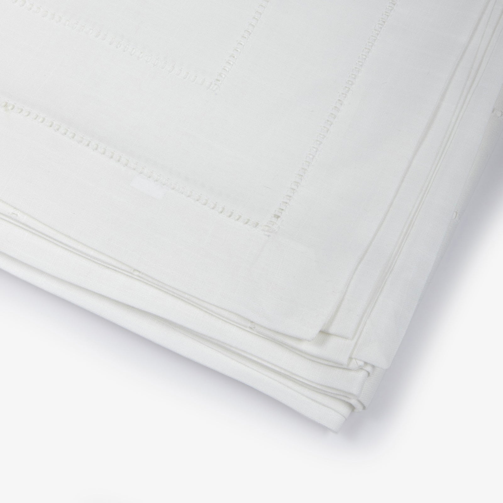 Edna Cotton and Linen Table Cloth - The Finishing Store South Africa