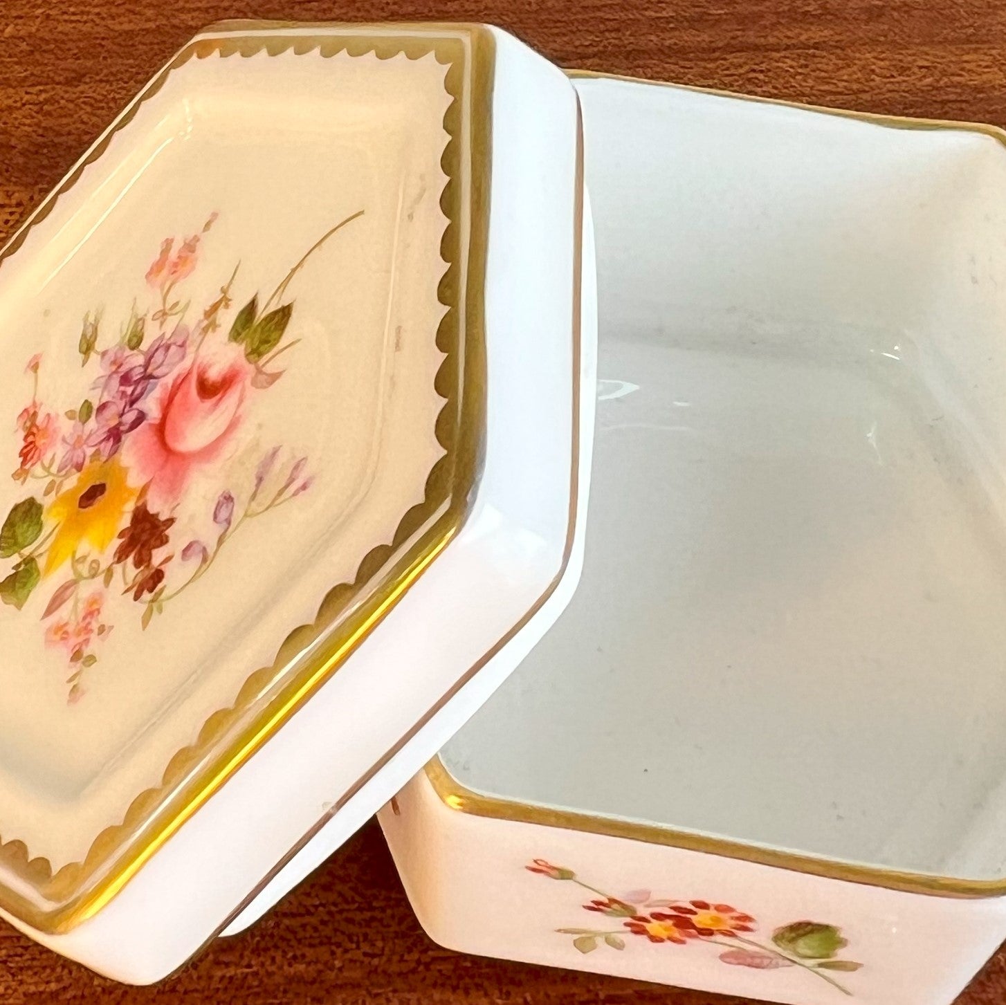 English Bone China Trinket Box - The Finishing Store South Africa